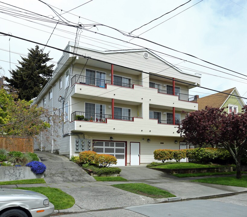 The Vikingstad Apartments in Seattle, WA - Building Photo