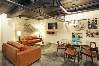 10th Street Lofts in Des Moines, IA - Foto de edificio - Interior Photo