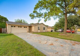 1510 Chestnut Tree Ln in Houston, TX - Building Photo - Building Photo