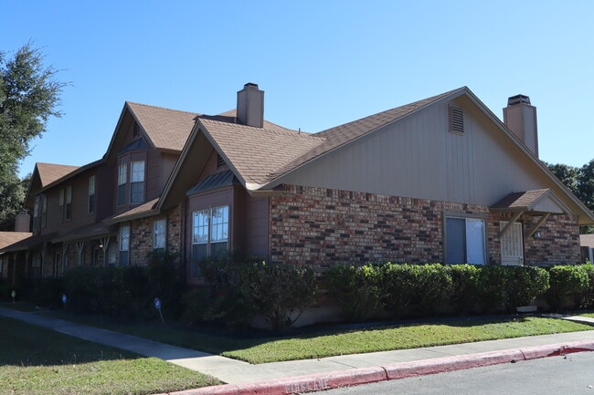 property at 10254 Dover Rdg