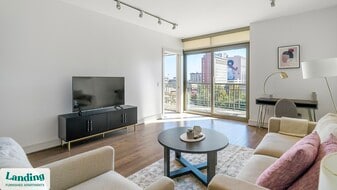 777 Preston St in Houston, TX - Building Photo