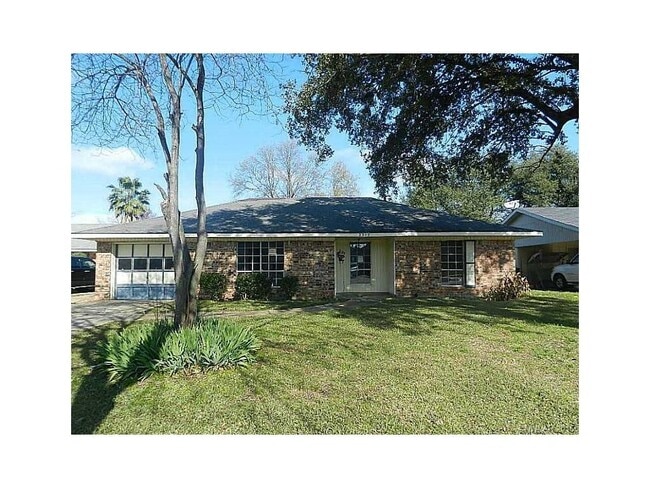 property at 2517 Melrose Ave