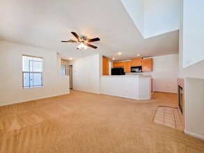 5025 Gavilan Way in Oceanside, CA - Building Photo - Building Photo