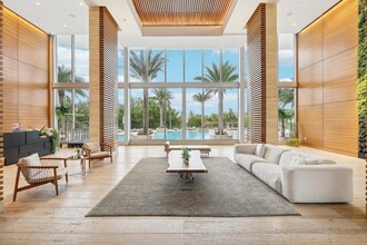 16385 Biscayne Blvd, Unit 2606 in Aventura, FL - Building Photo - Building Photo