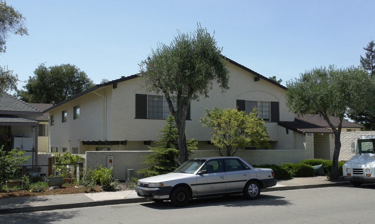 Mission Terrace Apartments in Fremont, CA - Building Photo