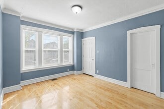 2246 N Leamington Ave in Chicago, IL - Building Photo - Building Photo