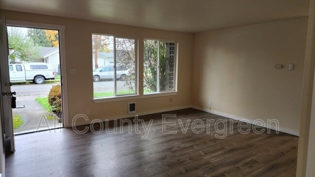 1405 Wright Ave in Sumner, WA - Building Photo - Building Photo