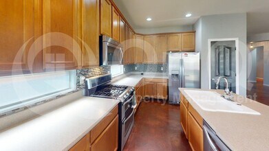 1419 W Red Creek Dr in Oro Valley, AZ - Building Photo - Building Photo