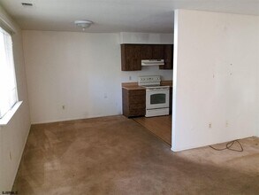 2602 Dogwood Ct in Hamilton, NJ - Building Photo - Building Photo