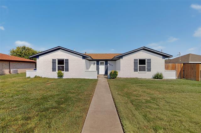 property at 1407 El Camino Cir