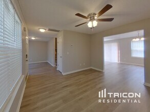 5 Butterfly Way in Taylors, SC - Building Photo - Building Photo