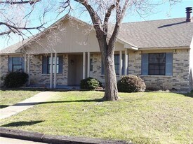 7712 Underwood Dr in The Colony, TX - Building Photo