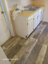 2435 Woodford St, Unit 4 in Toledo, OH - Building Photo - Building Photo