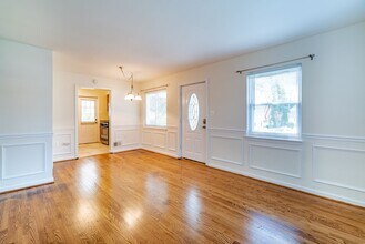 7208 Roosevelt Ave in Falls Church, VA - Building Photo - Building Photo