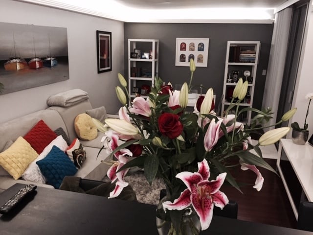 321 S Willaman Dr in Los Angeles, CA - Building Photo