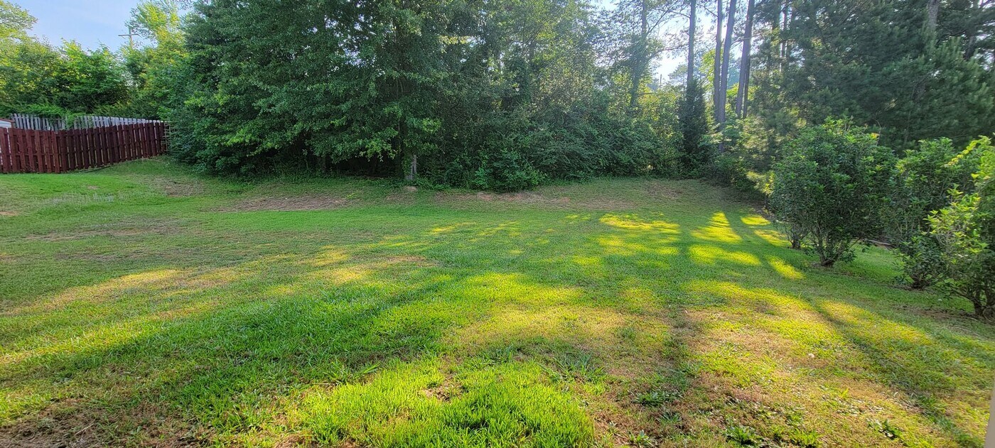 1206 Freedom Ridge Dr in Columbus, GA - Building Photo