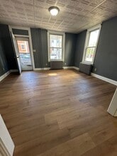 42 N Chestnut St in Palmyra, PA - Building Photo - Building Photo