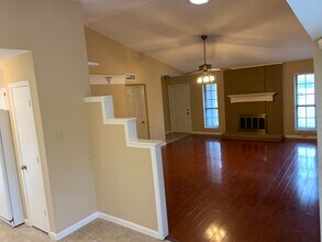 2501 Majestic Dr in Plano, TX - Foto de edificio - Building Photo