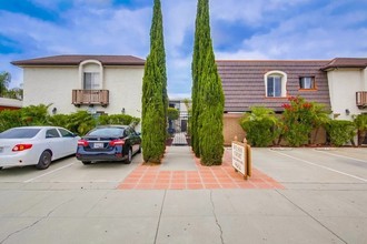 4262 Wilson Ave-Unit -UNIT 8 in San Diego, CA - Building Photo - Building Photo