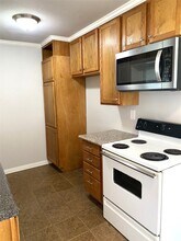311 S 3rd St in La Porte, TX - Building Photo - Building Photo