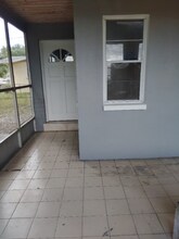 873 Van Buren St in Ft. Myers, FL - Building Photo - Building Photo