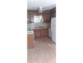 831 SE Lomond Ln in Lawton, OK - Foto de edificio - Building Photo
