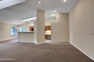 11151 Stoney Point Ln W in Jacksonville, FL - Building Photo - Building Photo