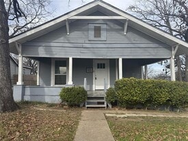 525 Munson St in Denison, TX - Building Photo