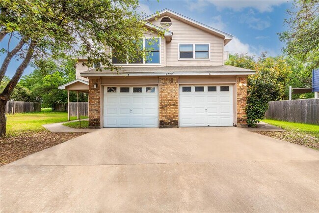 property at 2608 Gwendolyn Ln