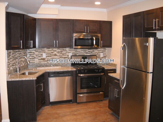 2975 Washington St in Boston, MA - Building Photo - Building Photo