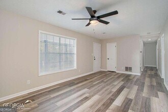 2243 7 Oaks Cir in Conley, GA - Building Photo - Building Photo