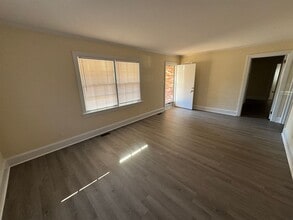3924 Sunset Ave in Rocky Mount, NC - Building Photo - Building Photo