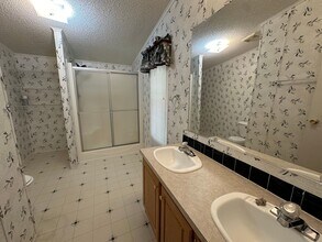 5636 Caratoke Hwy in Poplar Branch, NC - Building Photo - Building Photo