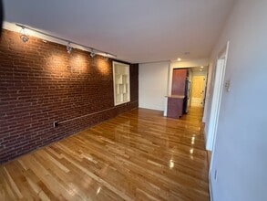 89 West Cedar St, Unit 7 in Boston, MA - Foto de edificio - Building Photo