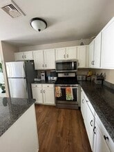 234 Laura Blvd in Norwich, CT - Building Photo - Building Photo