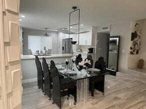 7326 Clunie Pl in Delray Beach, FL - Building Photo - Building Photo