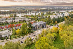 The Everett Marine & Kerr in Vancouver, BC - Building Photo