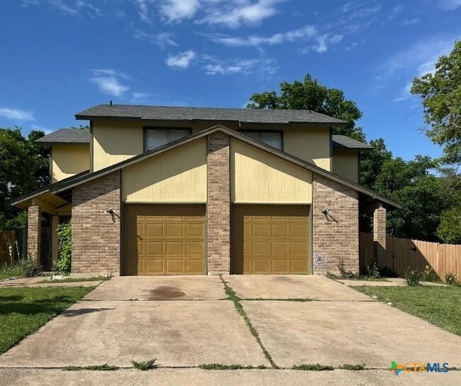 property at 2410 Patrick Henry St