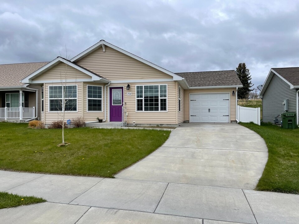 1514 Shaw Ln in Billings, MT - Building Photo