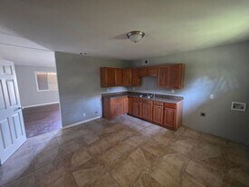 42 St Henry Dr in Sauget, IL - Building Photo