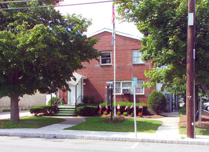 8 Mechanic St in Foxboro, MA - Building Photo - Building Photo