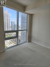 510-1510 Curran Place in Mississauga, ON - Building Photo - Building Photo