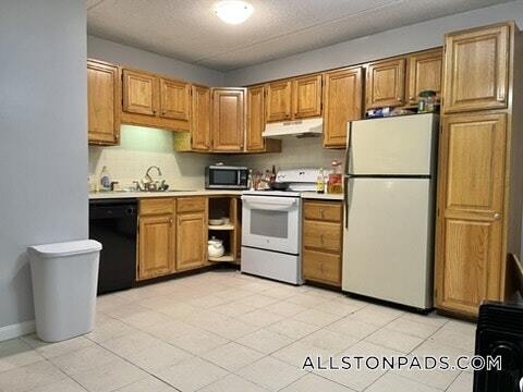 80 Gardner St in Boston, MA - Building Photo