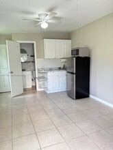 3245 SW 82nd Ave in Miami, FL - Building Photo - Building Photo