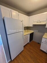 279 Redstone Hl Rd in Bristol, CT - Building Photo - Building Photo