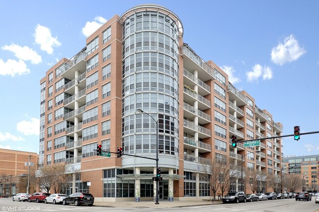 property at 1200 W Monroe St