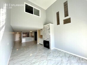 700 Esplanade in Redondo Beach, CA - Building Photo - Building Photo