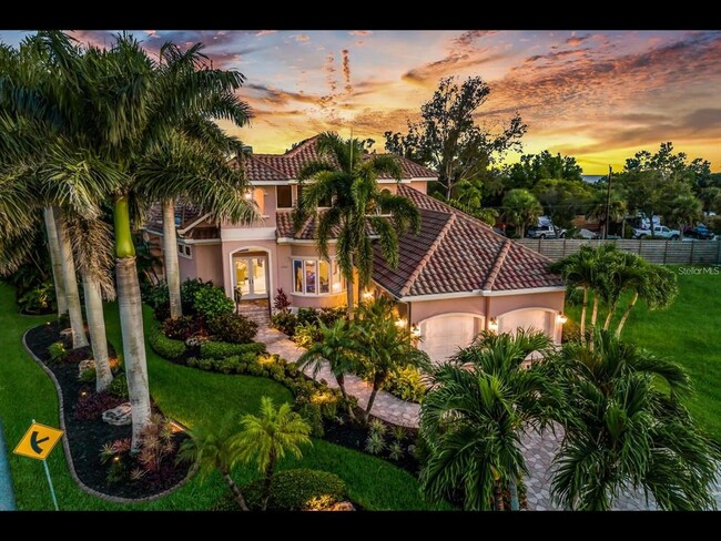 1102 Horizon View Dr in Sarasota, FL - Foto de edificio - Building Photo