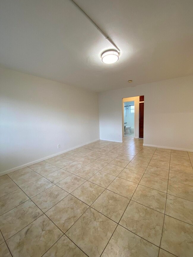 1500 S 20th Ave in Hollywood, FL - Foto de edificio - Building Photo