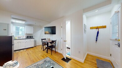23 Jay St, Unit Jay St in Cambridge, MA - Building Photo - Building Photo